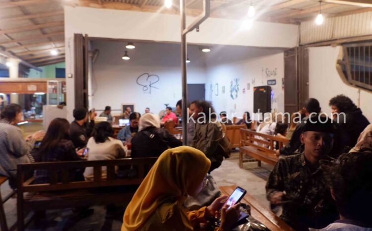 Kedai Kopi sebagai Pusat Dialektika dan Gagasan